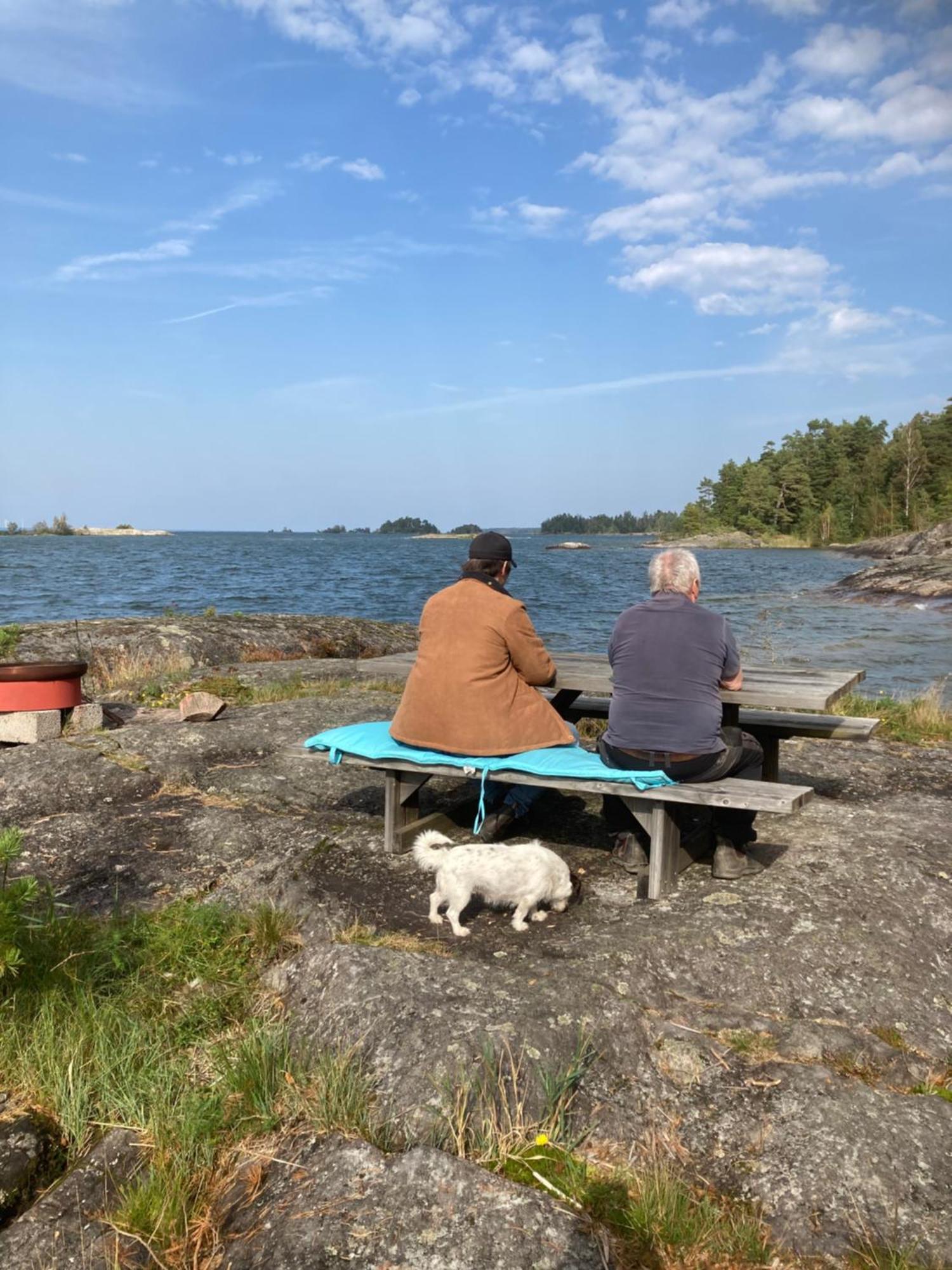Strandnaera Stuga Vaenersnaes Vargon Exterior photo